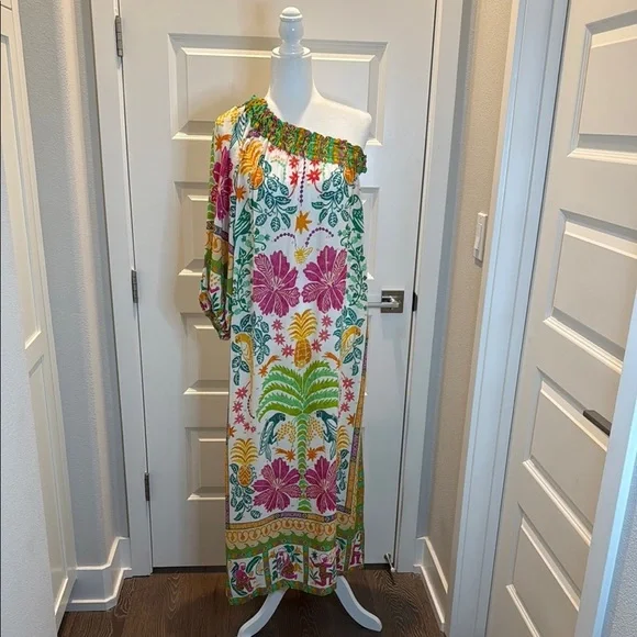 FARM Rio Floral Summer Oasis One-Shoulder Long Dress - Picture 5 of 8